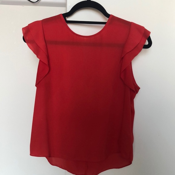 ARITZIA Sunday Best Flutter Sleeve - Picture 1 of 4